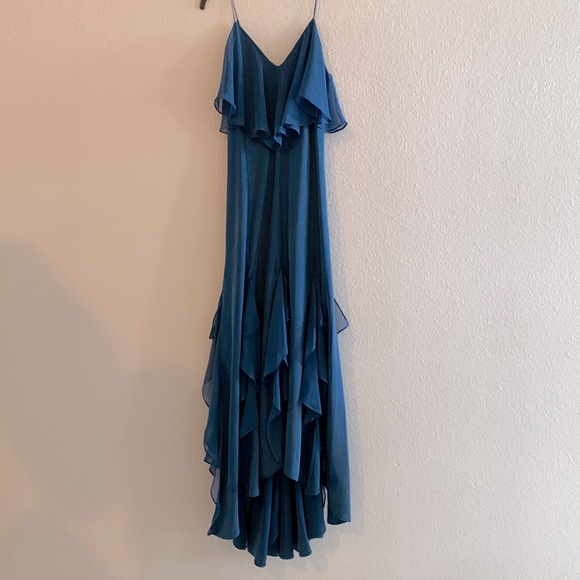 Halston Heritage Peacock Blue Gown. V-neckline with spaghetti straps. Size 2. - Picture 3 of 10